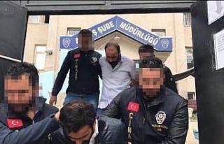 Şahsa senet imzalattıran 3 kişi tutuklandı