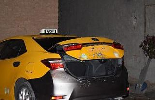 Malatya’da park halindeki araçlara silahlı saldırı