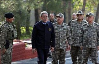 Milli Savunma Bakanı Akar: "Rejim ordusuna mensup...