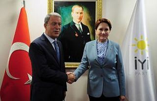 Akar, Akşener'i ziyaret etti