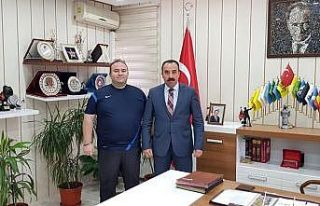 Milli takıma davet edilen Özteke’den İl Müdürü...