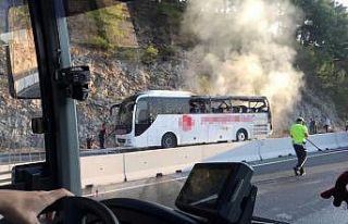 Yolcu otobüsünde yangın çıktı.