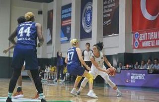 Periler evinde mutlu