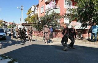 Pompalı tüfekle rastgele ateş açan şahıs polisi...