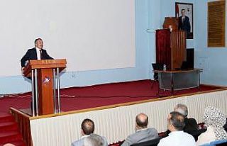 Rektör Karabulut öğrencilerle bir araya geldi