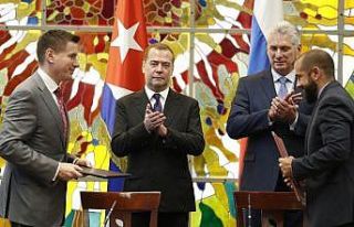 Rusya Başbakanı Medvedev’den Küba ziyareti