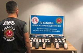 Sabiha Gökçen Havalimanı’nda 179 adet cep telefonu...