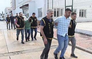 Silah sıkarak halkın huzurunu bozan 3 kişi tutuklandı