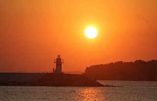 Silivri’de gün batımı kendisine hayran bıraktı