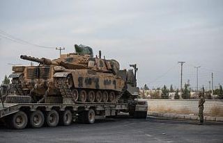 Sınıra tank ve komando sevkiyatı