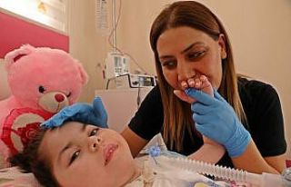 Solunum cihazı borusundan 3,5 yıl aradan sonra gelen...