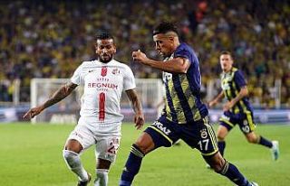 Fenerbahçe sahasında teslim