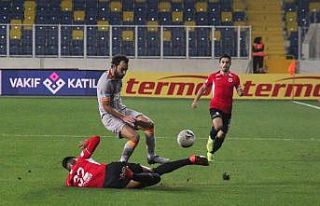 Süper Lig: Gençlerbirliği: 0 - Galatasaray: 0 (İlk...