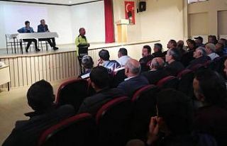 Taşımalı hizmet veren şoförlere seminer