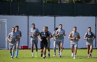 Trabzonspor, Çaykur Rizespor hazırlıklarına başladı