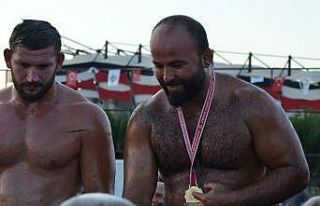 Turgutlu’da başpehlivan Orhan Okulu oldu