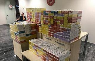 Ukraynalı turist 7 bin 830 paket elektronik sigarayla...