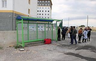 Üniversite öğrencilerinden klimalı durak talebi