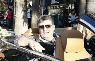 Usta oyuncu Tarık Ünlüoğlu hayatını kaybetti