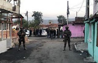 Uyuşturucu satıcılarına şafak operasyonu