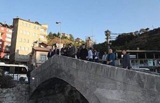 Vali Oktay Çağatay, yıkım çalışmasını inceledi