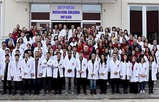 Veteriner hekim adayları önlük giydi