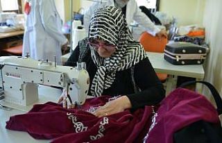 Yakutiye Belediyesi ev hanımlarına nakış öğretecek