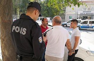 Yol kavgasından kaçan baba oğul Aksaray’da polise...