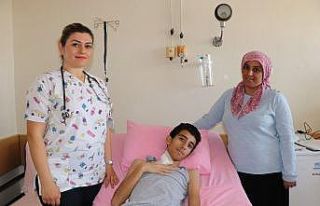 14 yaşındaki çocuktan 1,5 kiloluk ur çıktı