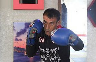 27 yıl spor yaptı, 52 yaşında milli takıma davet...