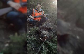 453 kiloluk domuzu görenler gözlerine inanamadı