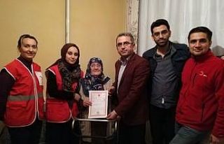 80 yaşındaki kadın evini Kızılay’a bağışladı