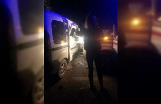 Ambulansla ticari araç çarpıştı: 5 yaralı