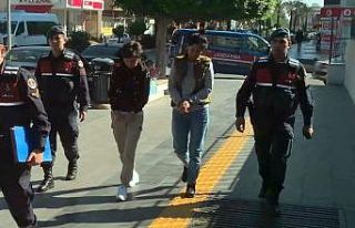 Antalya’da kendi vatandaşını darp edip cep telefonunu...