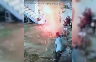 Ateşin etrafında oturuyorlardı, patlamayla neye...