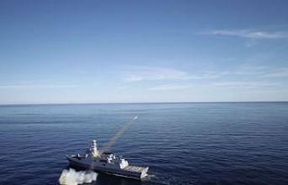 Milli gemiden, milli roket fırlatıldı