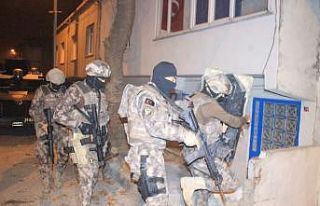 Başakşehir’de uyuşturucu operasyonu: 25 gözaltı