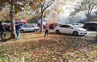 Bursa’da mangal kömürü iki arabayı kül etti