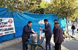 Çankaya MHP’den vatandaşlara ücretsiz çorba...