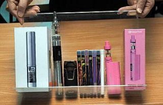 Çin, internet üzerinden e-sigara satışına son...