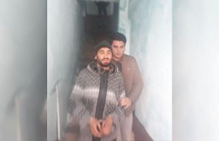 Cinayet zanlısı saklandığı evde yakalandı