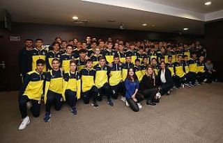 Fenerbahçeli sporcular, Sporda Şiddetsiz İletişim...