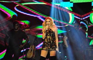 Hadise: “Başka birine ait kostümü ‘ben tasarladım’...