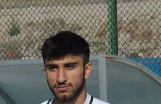 Hakeme tekme atan futbolcu ilk kez konuştu