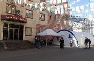 HDP önündeki evlat nöbeti 65’inci gününde