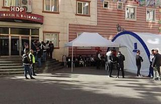 HDP önündeki evlat nöbeti 66’ncı gününde