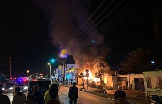 İkinci el dükkanı alev topuna döndü