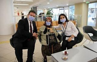 Kartal Belediyesi çalışanları, maske takarak lösemiye...