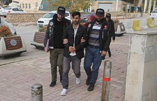 Kavurma arasına zulalanan uyuşturucuyla yakalanan...