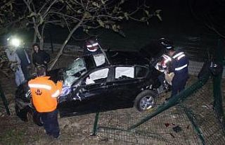 Kocaeli’de kaza yapan otomobil 60 metrelik uçuruma...